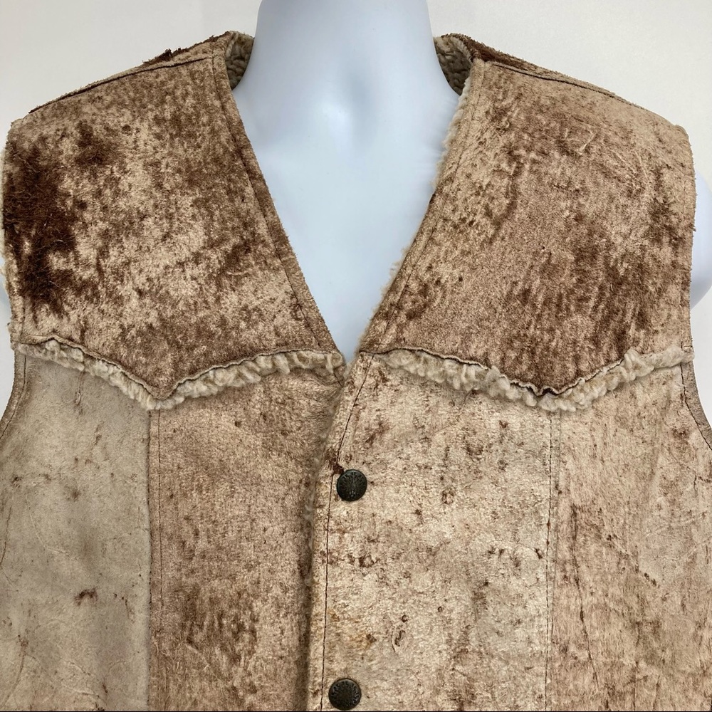 Pioneer Wear Anywhere Anytime Women’s Vintage Genuine Leather Vests - Picture 2 of 11